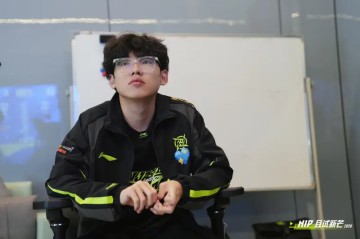 开云注册-Assum：Elk和Hang都很厉害，希望明天在下路能打得激烈一些