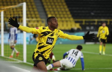 kaiyun-【德甲】布兰特远射穆科科替补建功 多特2比0赫塔